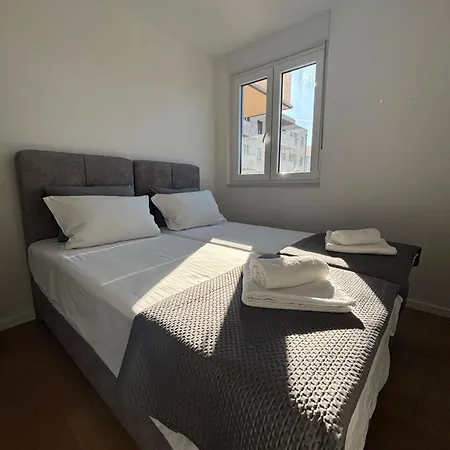 Apartament Lusso Di Luxe Suits