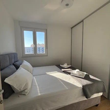 Apartament Lusso Di Luxe Suits *