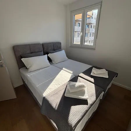 Apartament Lusso Di Luxe Suits *